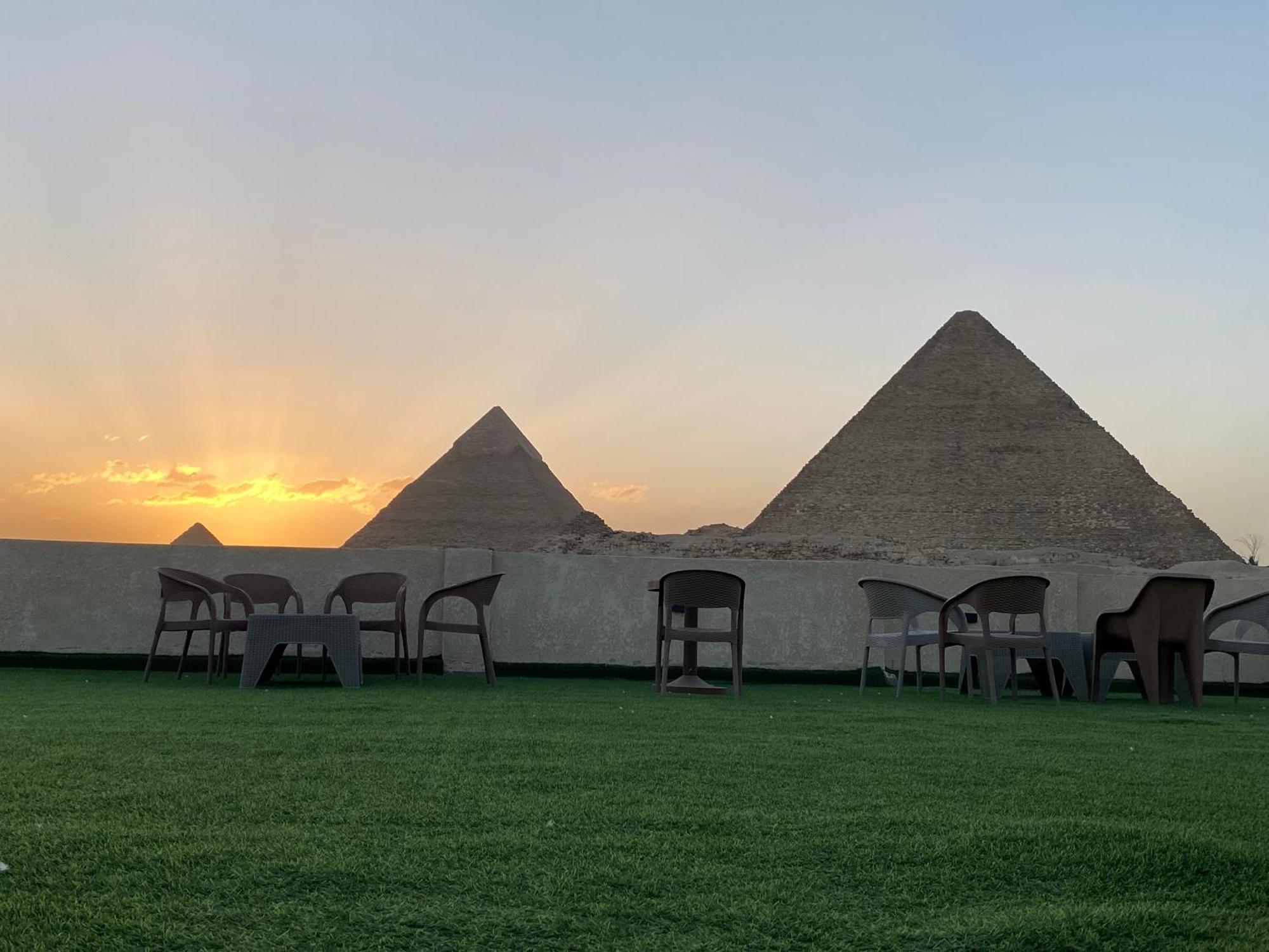 Isis Pyramids View Inn Kafret el-Gabal Екстериор снимка