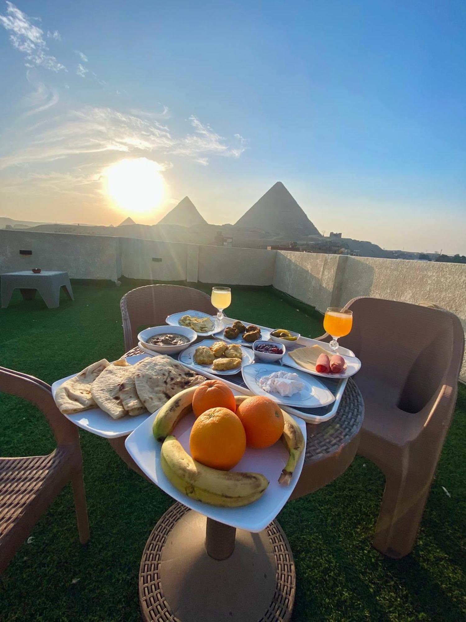 Isis Pyramids View Inn Kafret el-Gabal Екстериор снимка