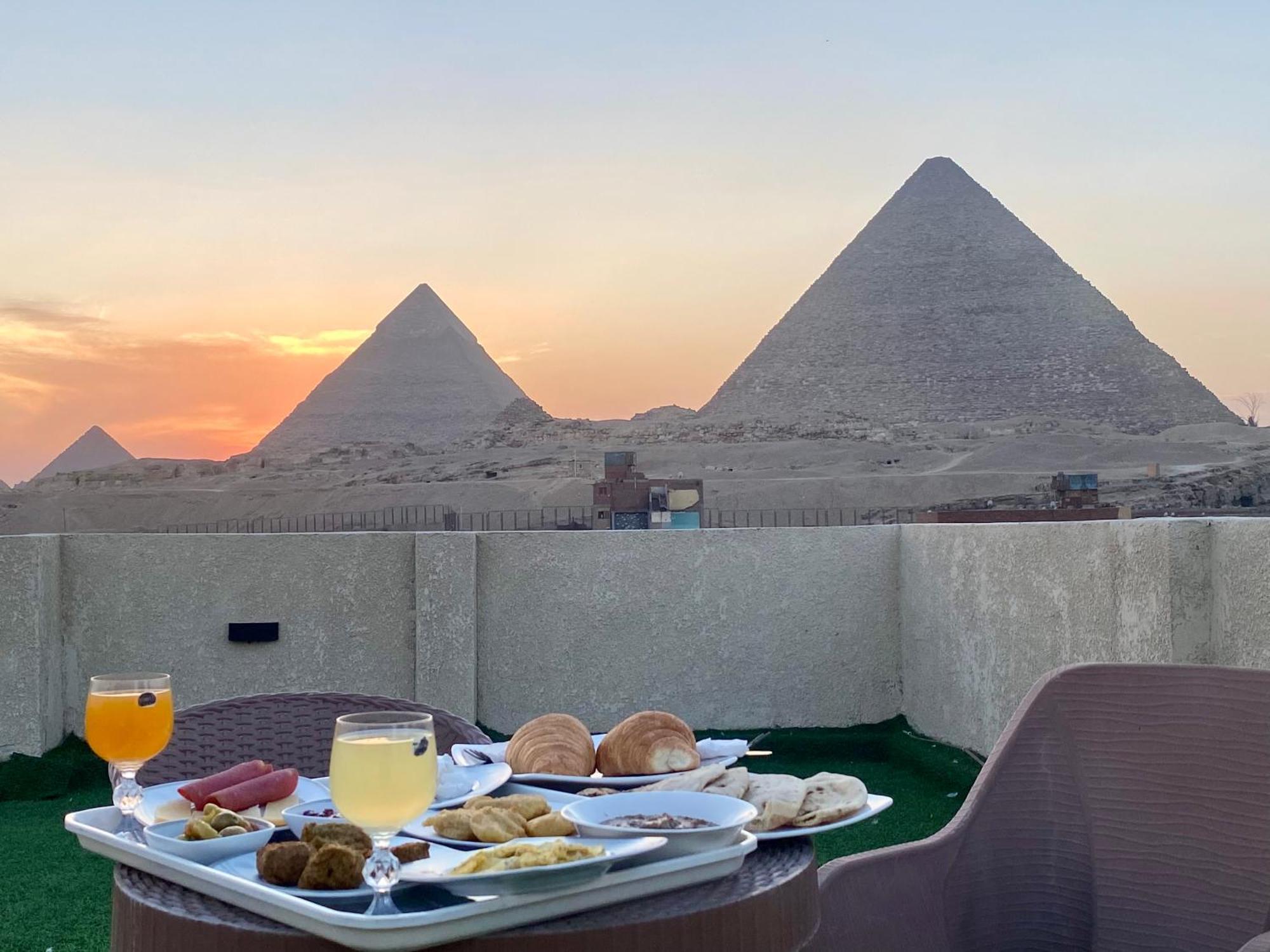 Isis Pyramids View Inn Kafret el-Gabal Екстериор снимка