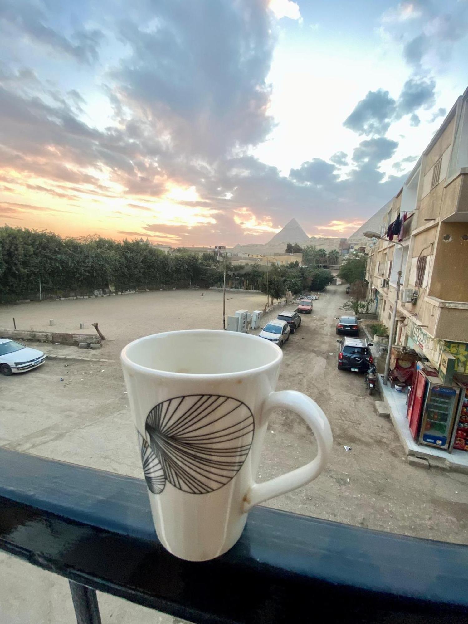 Isis Pyramids View Inn Kafret el-Gabal Екстериор снимка